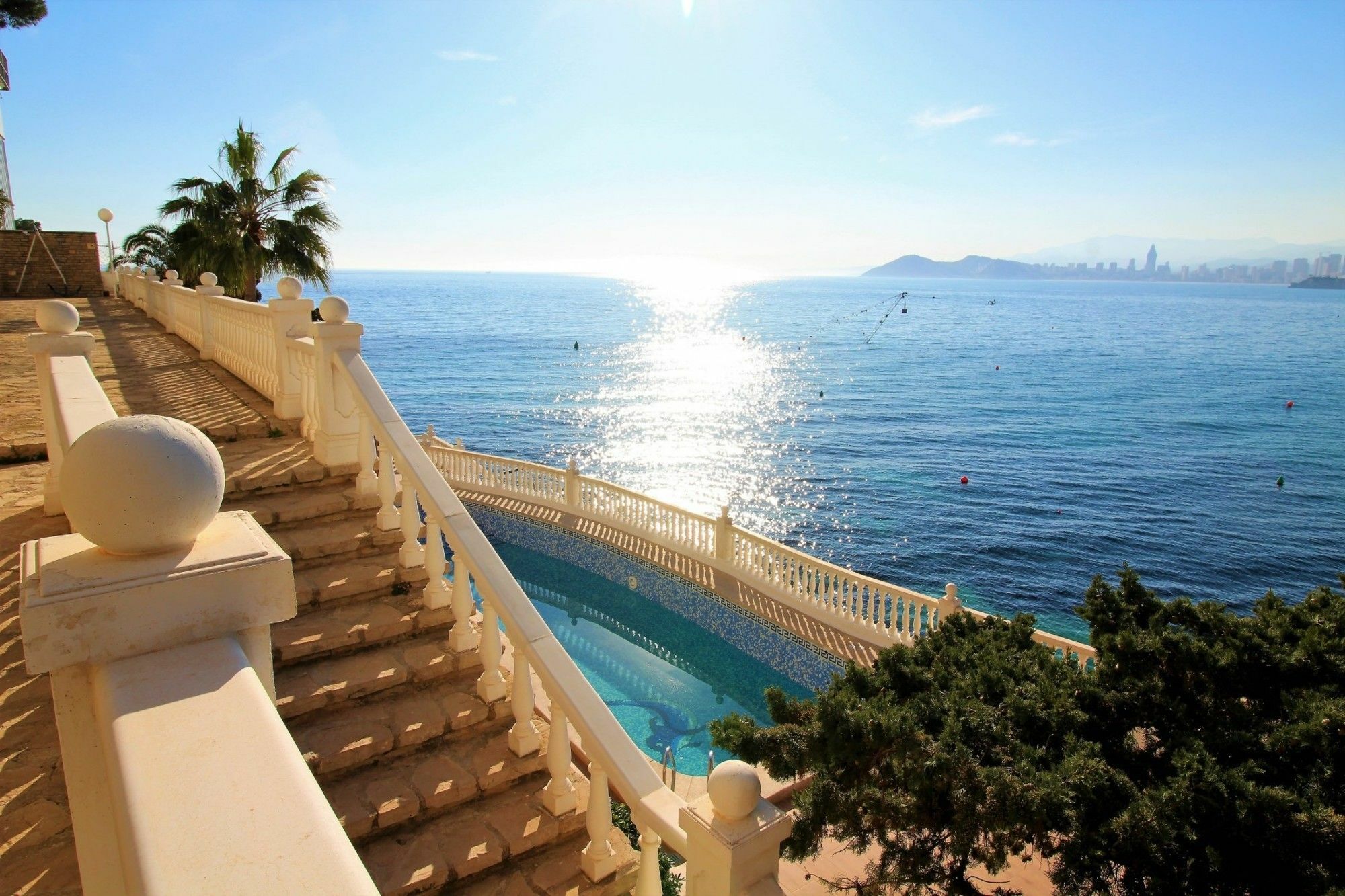 Las Algas 5-1 Benidorm Exterior photo